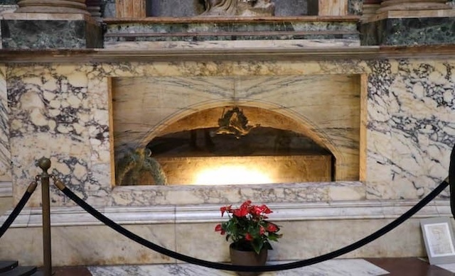 Famous Painter Raphael Is Buried In the Pantheon