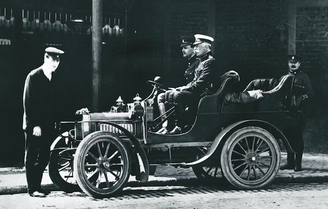 1883: The First Automobile Electric?