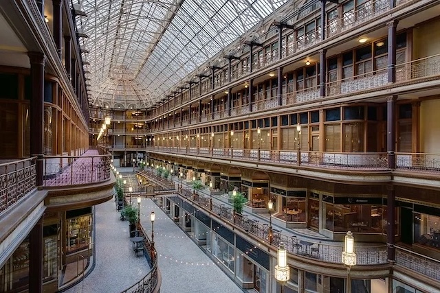 The Mall Food Court Has a Heyday