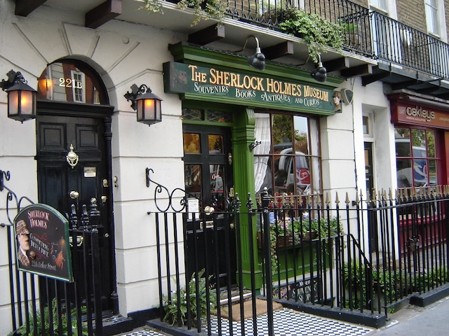 The iconic Sherlock Holmes Museum at 221B Baker Street, bringing the detective’s world to life.