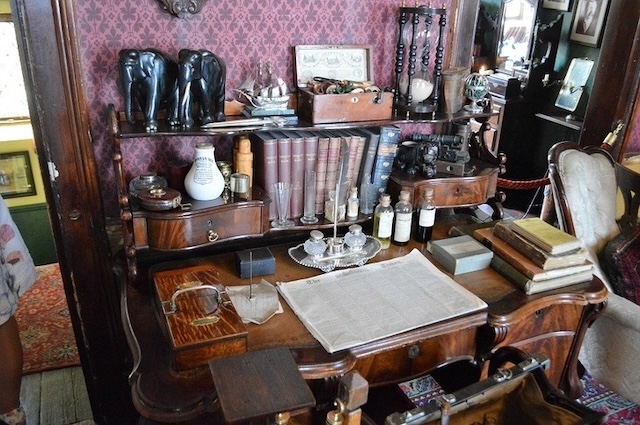 Holmes’s desk