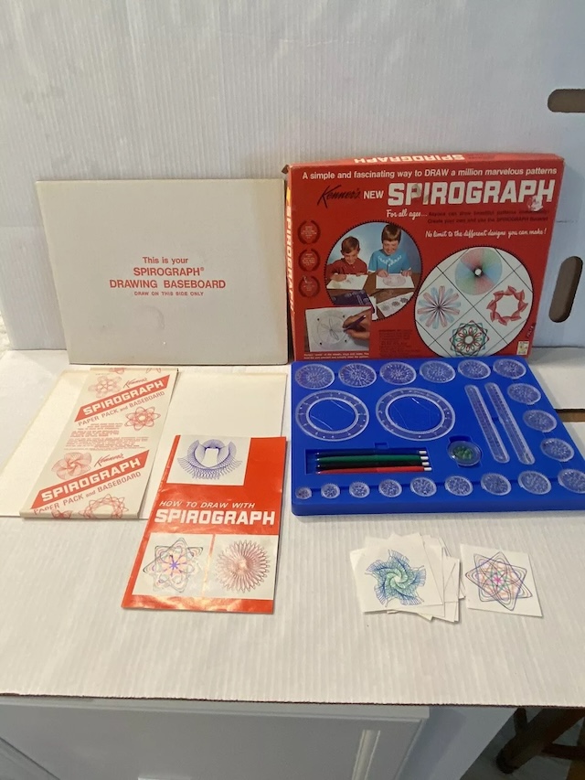 An old-school Spirograph set in mint condition – ready to take you on a trip down memory lane!