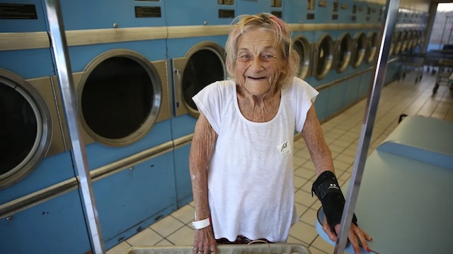 Before her life changed, Mimi volunteered at a laundromat, where she slept between the machines, surviving on tips left by customers