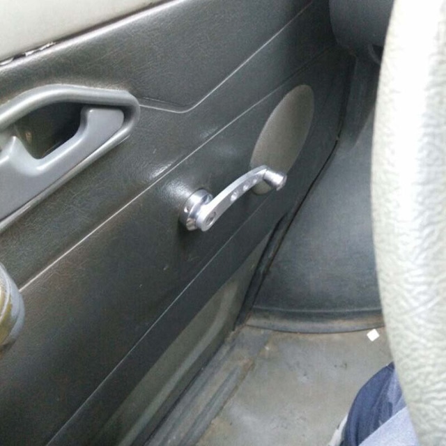 A familiar sight for those who owned older cars, this crank allowed you to roll windows up and down