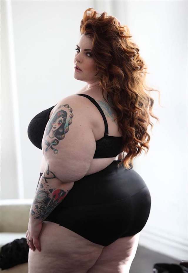 Tess Holliday exudes confidence as she poses boldly in her latest photo shoot, challenging beauty norms and celebrating body positivity