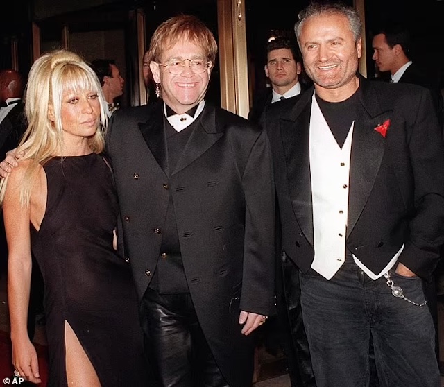  A moment captured with Donatella, Elton John, and Gianni Versace, marking the designer's close ties with some of the most influential figures in fashion and music during the 90s