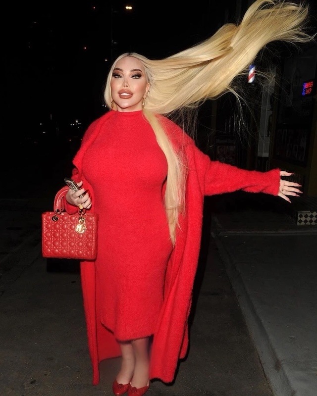 Jessica Alves shines brightly in a red ensemble, perfectly capturing her bold and glamorous fashion style as she continues to embrace her transformation