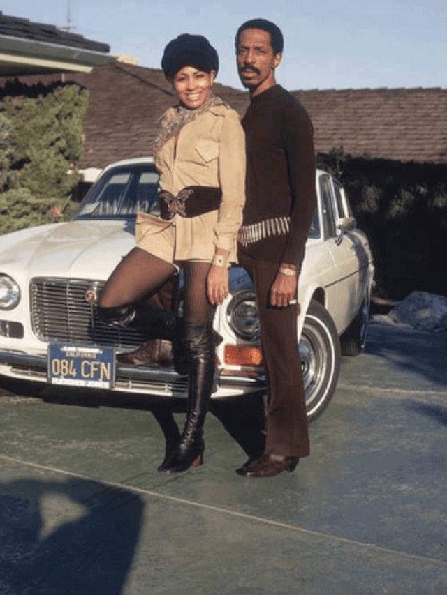 Tina Turner and Ike Turner beside the Jaguar XJ6 before their divorce