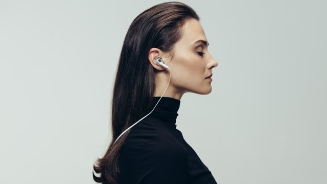 The Hidden Dangers of Earbuds: How to Protect Your Ears and Overall Health