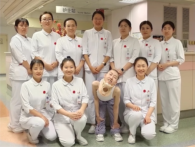 Jiang and the medical team