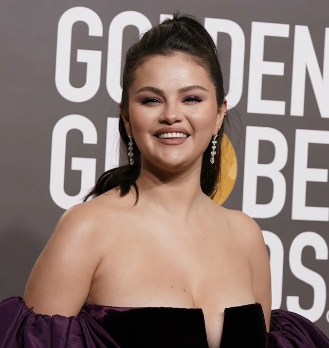 Selena Gomez's previous appearanceAfter years of battling lupus and other health issues, she seems to have found a way to balance and take better care of herself.