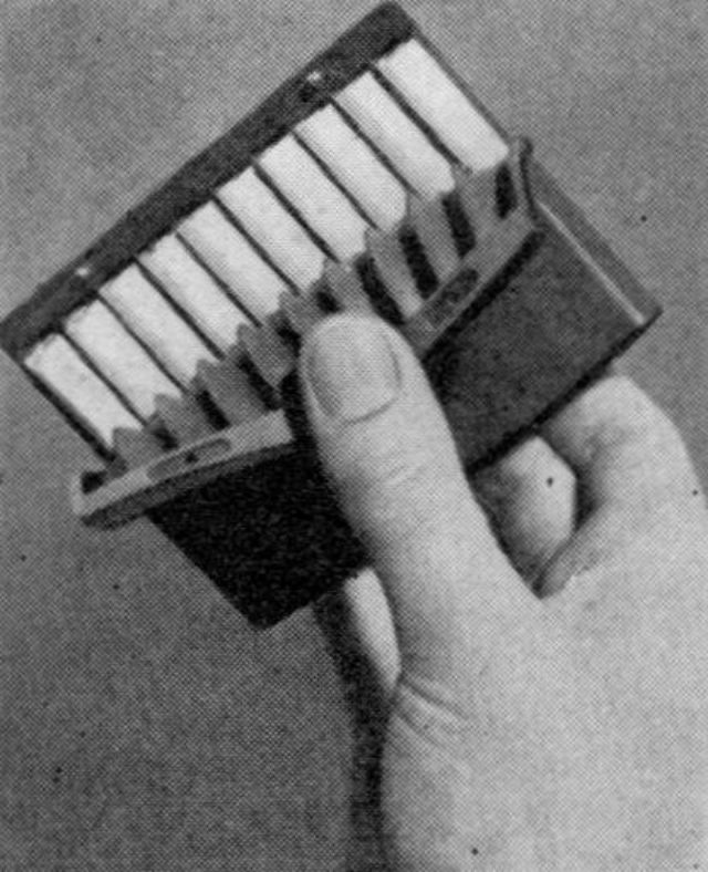 A rubber case for cigarettes – providing protection and flexibility while keeping your smokes intact.