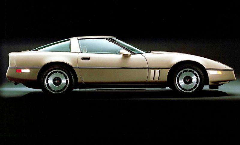 Chevrolet Corvette C4, 1984 – The Corvette C4 marked a new era for the American sports car, with modern styling and improved performance.