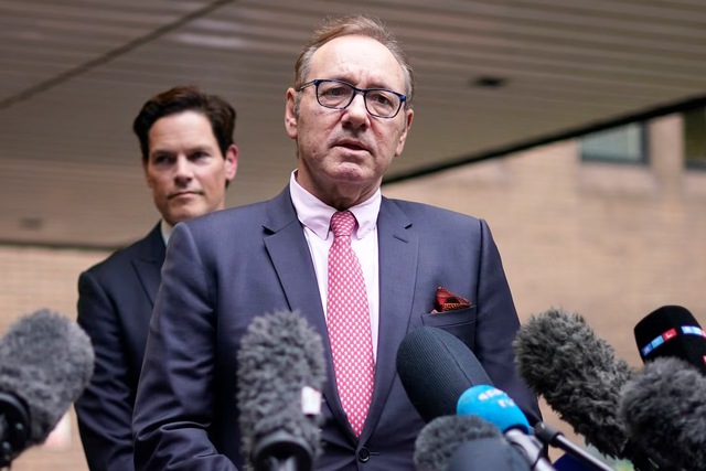 Kevin Spacey’s Creepy Behavior Rejected by Hotel Staff