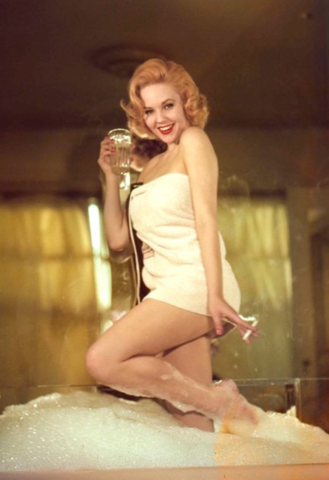 During the competitive heyday of 1960s fashion, Colleen Farrington carved a niche that set her apart.