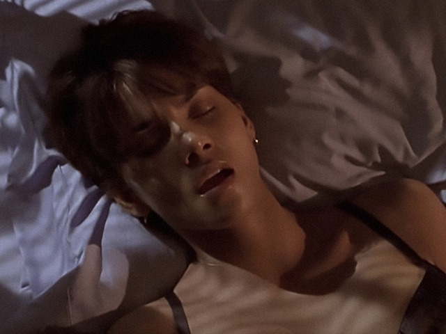 Halle Berry: Mutual Vulnerability in Monster’s Ball