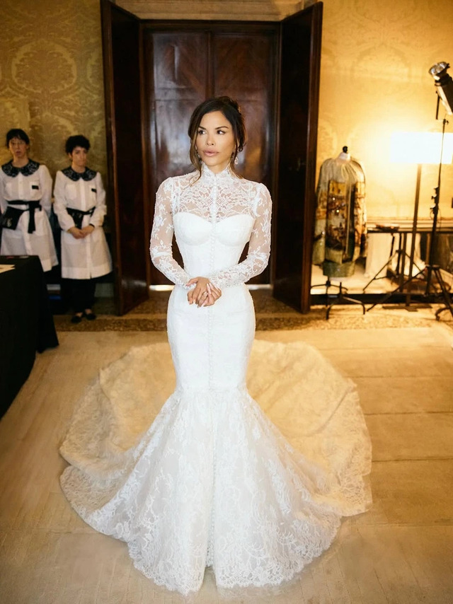 Lauren Sanchez wore a timeless Dolce & Gabbana wedding gown for her marriage to Jeff Bezos in Italy.