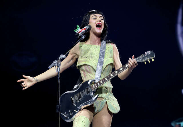 Katy threw herself into her performances, hoping that the stage would provide an escape from the emotional turmoil she was experiencing in her personal life.