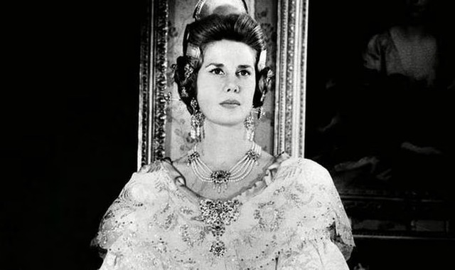 Born on March 28, 1926, in Madrid, Cayetana came from a long lineage of aristocrats that extended far beyond Spain’s border