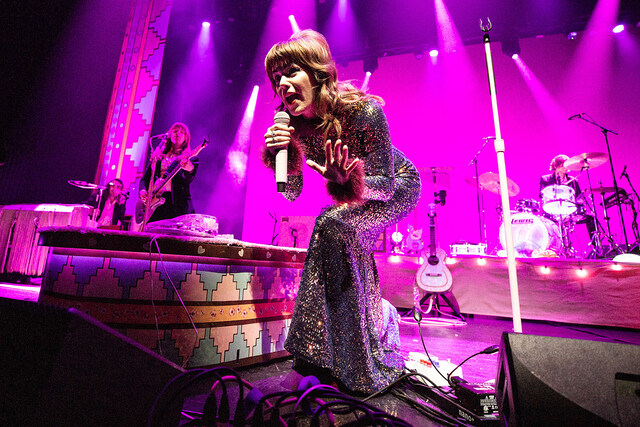 Jenny’s most recent solo release, On the Line (2019), marked another evolution in her sound.