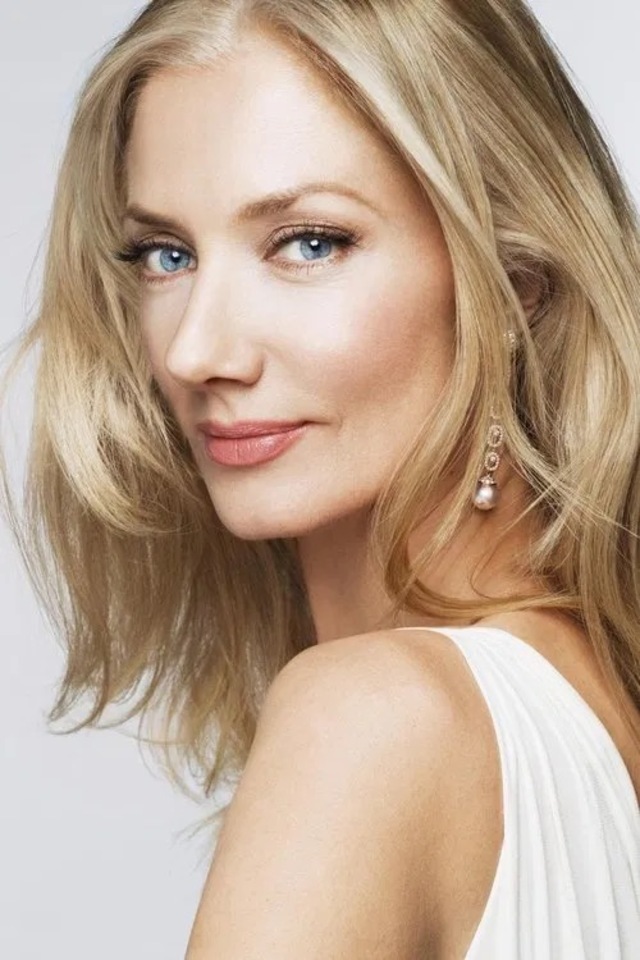 Joely Richardson: The Versatile Actress Who Continues to Inspire Across Generations