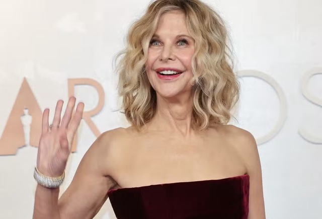 After nearly three decades of keeping a low profile, Meg Ryan's return to the Oscars was nothing short of monumental.