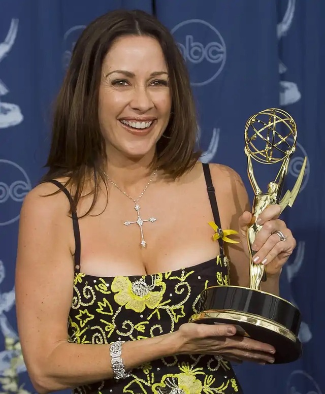 As a mother, writer, philanthropist, and actress, Patricia Heaton continues to influence and inspire.