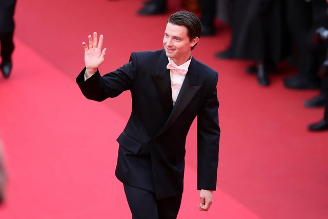 He was confidently walking his own path, one that combined his acting talents, entrepreneurial spirit, and undeniable charisma