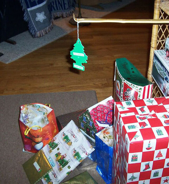 Lazy Christmas Tree: Less is More