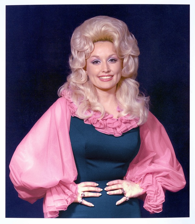 In the 1960s, Dolly moved to Nashville, the heart of country music, to pursue her dreams.