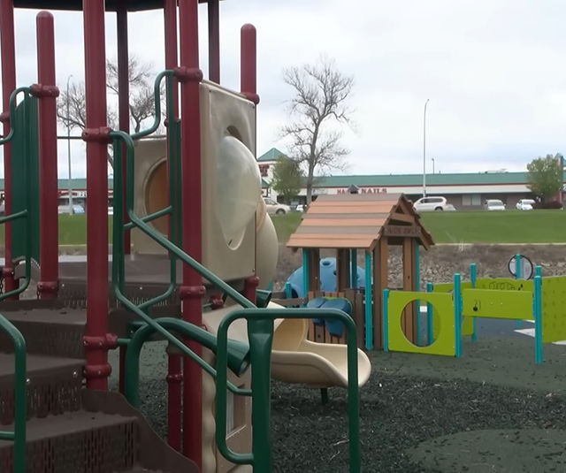 The events leading up to the viral video began on April 28, 2023, when Shiloh Hendrix and her young son were at a local park in Rochester.