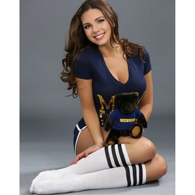 What sets Jessica Ashley Deluge apart from other influencers is the seamless way she combines beauty with substance