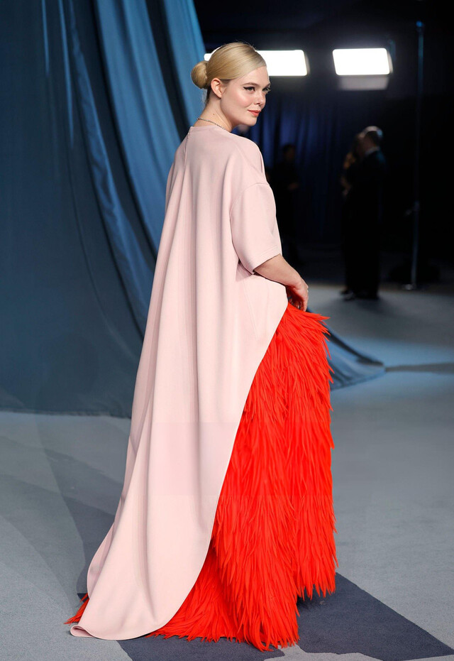 Elle Fanning’s Feathery Faux Pas at the Academy Museum Gala