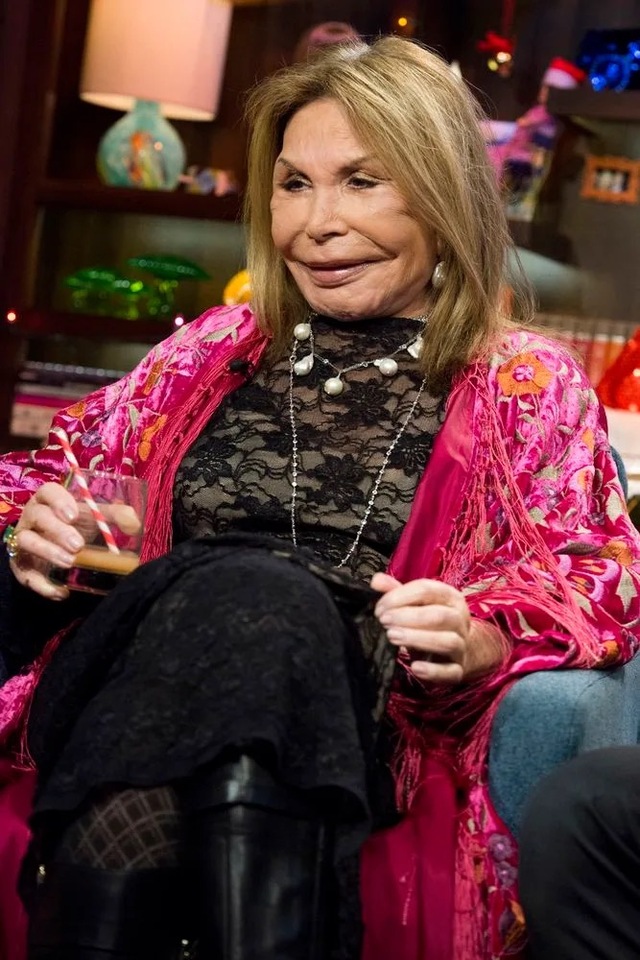 What made Mama Elsa so beloved wasn’t just her eccentricity—it was her ability to blend humor with profound insights.