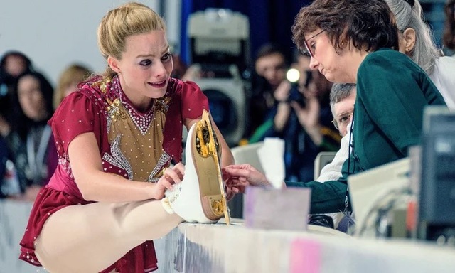 Margot Robbie earned a herniated disc while training for the ice rink.