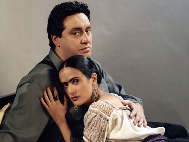 At the heart of the film is the turbulent, passionate, and often devastating partnership between Frida and muralist Diego Rivera, played by Alfred Molina